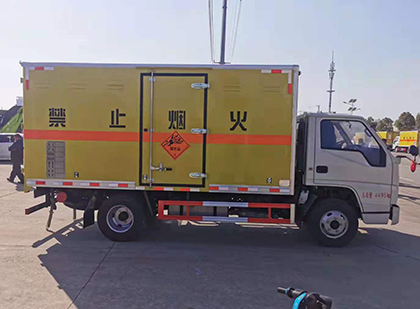 船营爆破器材运输车
