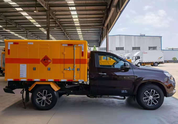 船营爆破器材运输车的作用是什么