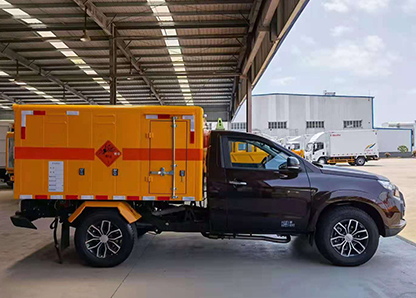 船营民用爆破器材运输车如何防静电？